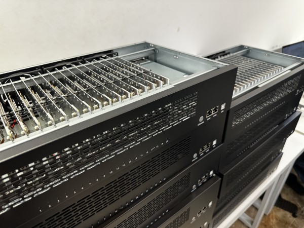 Nên dùng box mạch xanh hay box mạch trắng của Box Phone Farm 16 Nên dùng box mạch xanh hay box mạch trắng?
