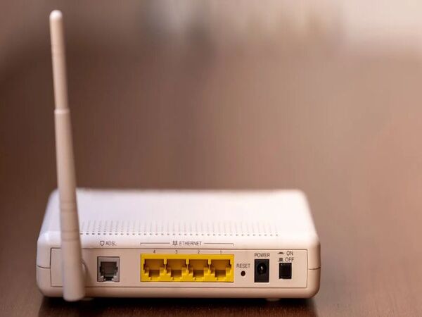 Karena Router Wifi sudah terlalu tua