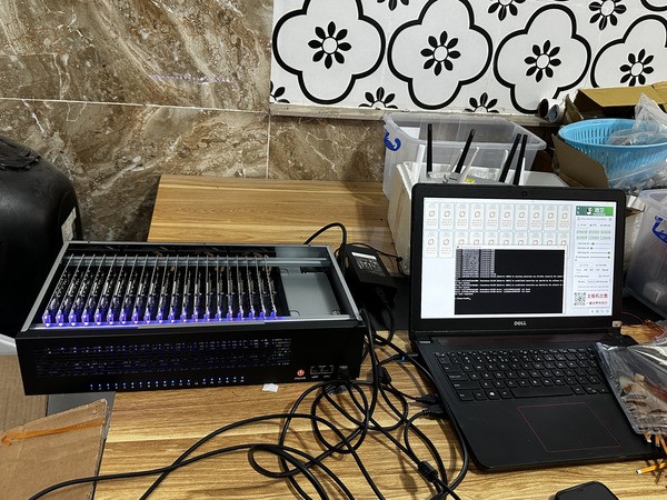 So sánh hiệu suất và độ tin cậy của Box Phone Farm và Cloud Farm