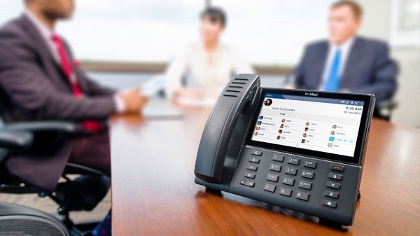 Cloud Phone: A tool to enhance customer experience 9 Cloud Phone has the ability to provide local phone numbers for businesses