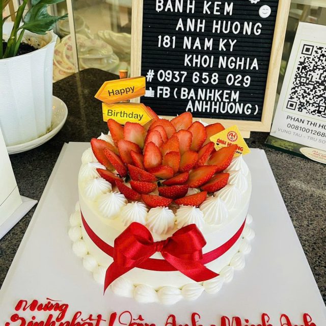 Bánh kem 2 tầng 022